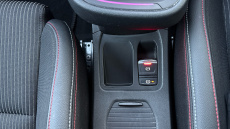 Renault Clio 1.0 TCe 90 RS Line 5dr Petrol Hatchback